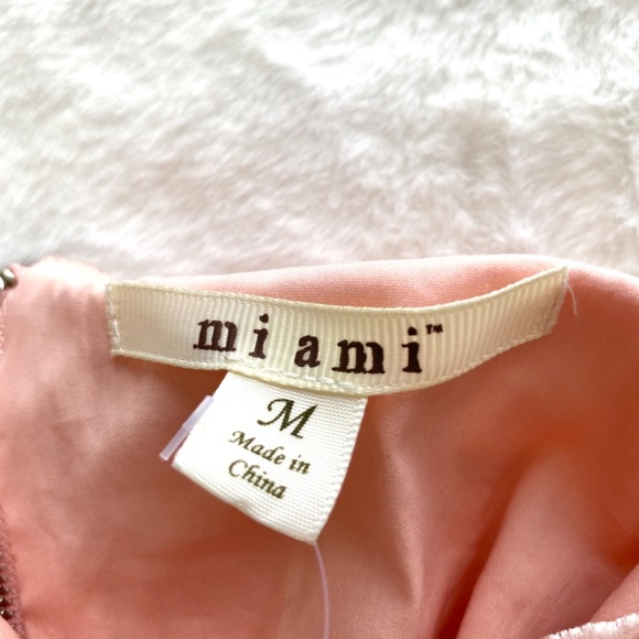 NWT Velvet Pink Top from Francesca’s Size Medium - Picture 14 of 16